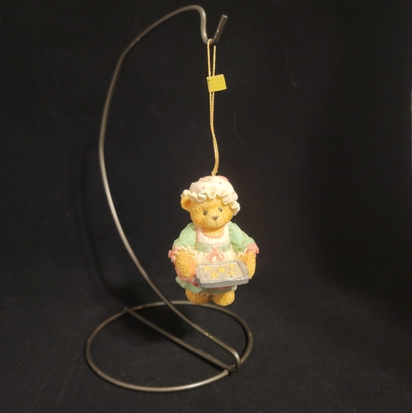Vintage 1995 Priscilla Hillman Bear ornament - Picture 1 of 8